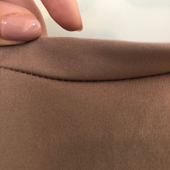 Stretchy open back crop top - Picture 4 of 4